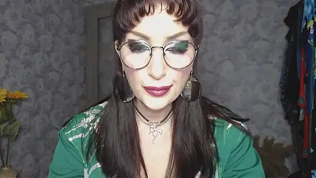 Aziza1 online show from May 7, 2:20 pm