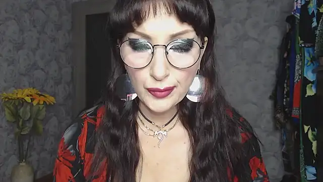 Snapshot of Aziza1 chatting on October 13, 4:19 pm Aziza1 online show from October 13, 4:19 pm