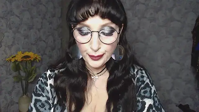 Snapshot of Aziza1 chatting on February 27, 3:37 pm Aziza1 online show from February 27, 3:37 pm