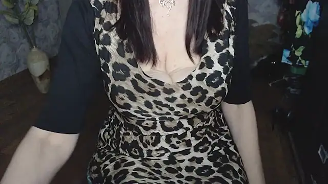 Aziza1 online show from June 2, 2:39 pm