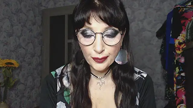 Snapshot of Aziza1 chatting on March 20, 7:14 pm Aziza1 online show from March 20, 7:14 pm