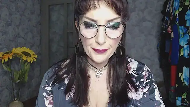 Aziza1 online show from May 13, 3:41 pm