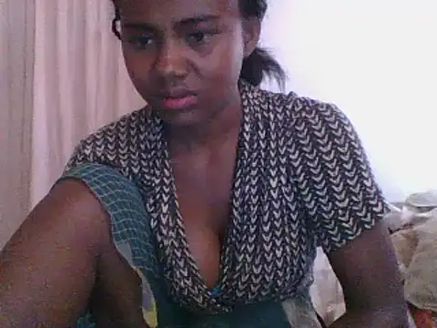 Snapshot of Hamie_sexy chatting on September 24, 8:32 am Hamie sexy online show from September 24, 8:32 am