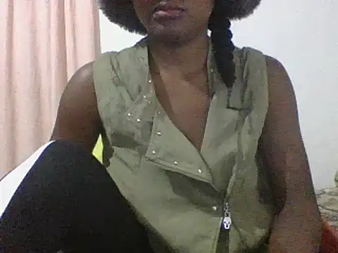 Snapshot of Hamie_sexy chatting on October 8, 8:53 pm Hamie sexy online show from October 8, 8:53 pm