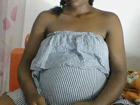 Snapshot of Hamie_sexy chatting on March 2, 6:03 pm Hamie sexy online show from March 2, 6:03 pm