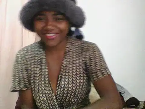 Snapshot of Hamie_sexy chatting on September 18, 4:59 am Hamie sexy online show from September 18, 4:59 am