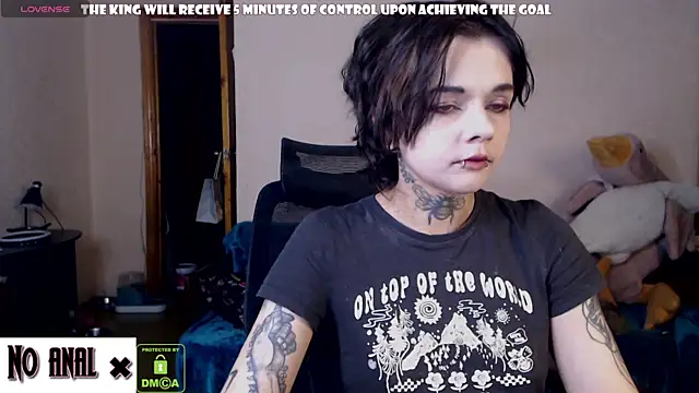 Snapshot of Dark__Elf chatting on June 27, 9:21 pm Dark Elf online show from June 27, 9:21 pm