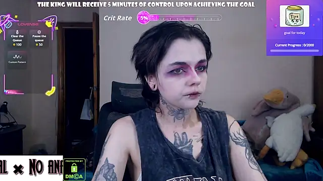 Snapshot of Dark__Elf chatting on June 29, 9:25 pm Dark Elf online show from June 29, 9:25 pm