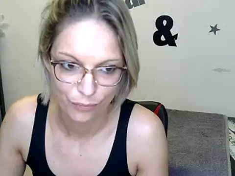 alixfeeling online show from December 6, 5:06 pm