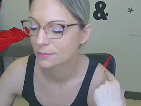 alixfeeling online show from December 21, 2:04 pm