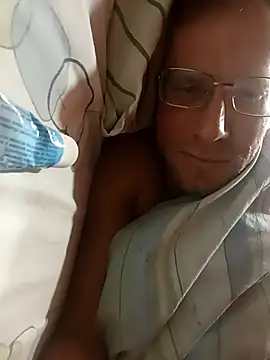 yatshen online show from December 5, 4:27 pm