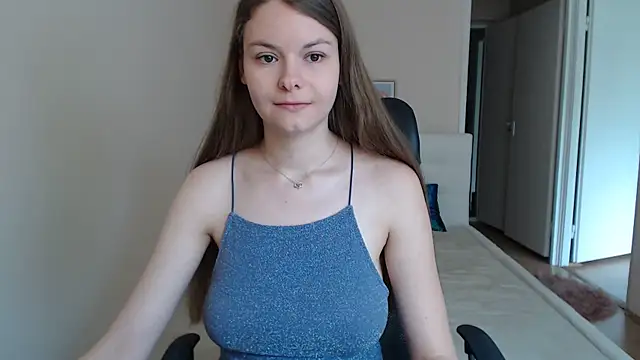 Snapshot of AnnaSweet18 chatting on September 11, 9:53 am AnnaSweet18 online show from September 11, 9:53 am