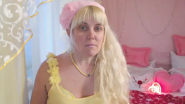 SunnySylvia online show from February 2, 2:24 pm