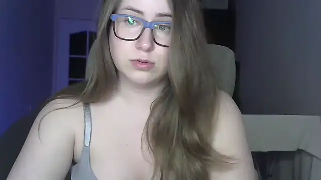 SeasonalSomeone online show from June 25, 10:48 pm