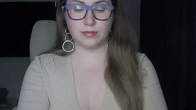 SeasonalSomeone online show from March 23, 11:15 pm