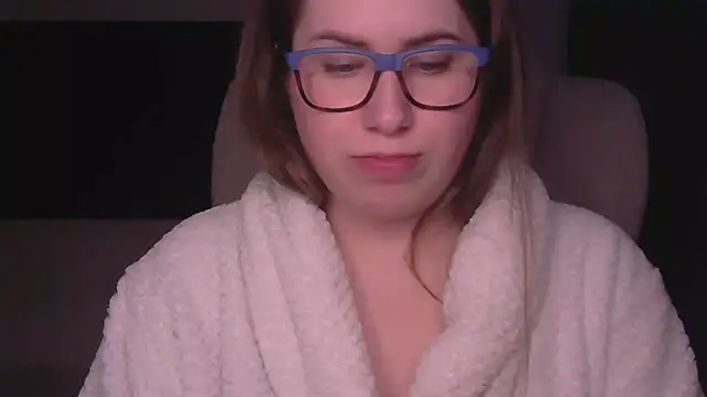 SeasonalSomeone online show from March 11, 11:54 pm