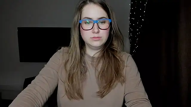 Snapshot of SeasonalSomeone chatting on November 1, 9:30 pm SeasonalSomeone online show from November 1, 9:30 pm