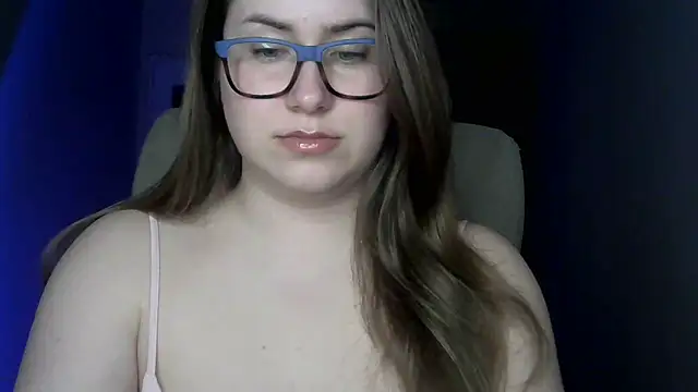 SeasonalSomeone online show from April 5, 10:27 pm