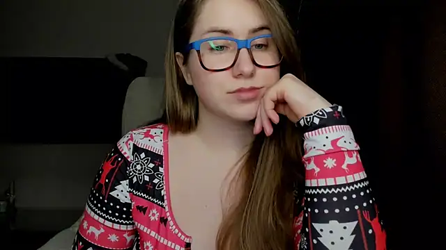 SeasonalSomeone online show from December 19, 11:40 pm