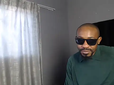 Snapshot of Ogmelo chatting on July 19, 2:36 pm Ogmelo online show from July 19, 2:36 pm