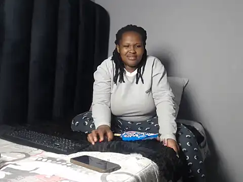 Snapshot of Ogmelo chatting on July 13, 6:40 pm Ogmelo online show from July 13, 6:40 pm