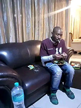 Snapshot of Ogmelo chatting on July 10, 8:20 pm Ogmelo online show from July 10, 8:20 pm