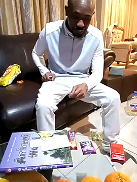 Snapshot of Ogmelo chatting on July 8, 7:58 pm Ogmelo online show from July 8, 7:58 pm