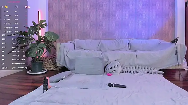 youreyesrgasm online show from March 31, 10:28 am