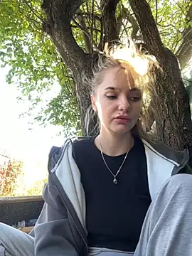 Night dreams online show from October 4, 8:05 am