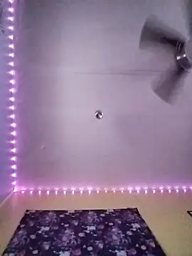 Snapshot of LordSpunFun chatting on December 19, 10:10 pm LordSpunFun online show from December 19, 10:10 pm