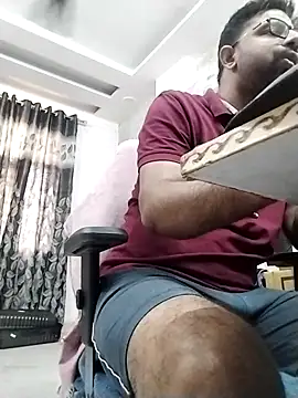 Snapshot of hotindianstud chatting on November 3, 5:12 am hotindianstud online show from November 3, 5:12 am