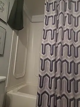 MaddyC6992 online show from April 14, 7:35 am