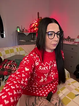 Trixie-Tainted online show from December 15, 4:24 pm