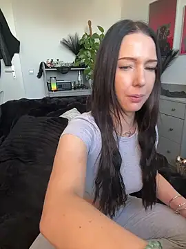 Trixie-Tainted online show from April 15, 2:21 pm