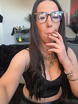 Trixie-Tainted online show from April 11, 2:10 pm