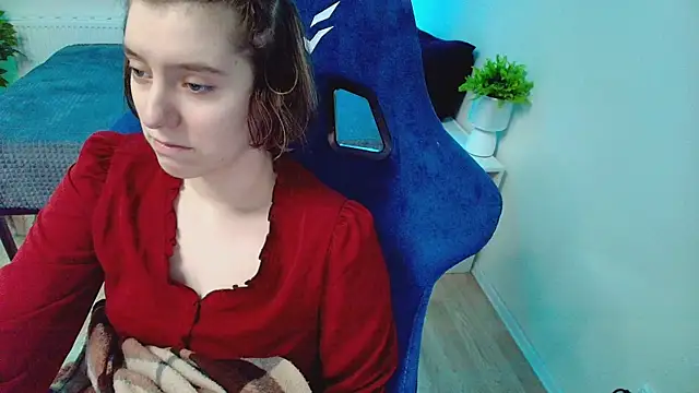 CranberryHot online show from November 23, 2:10 am