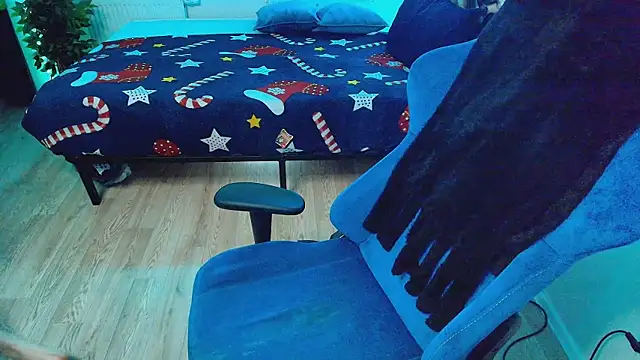 CranberryHot online show from April 2, 1:35 am