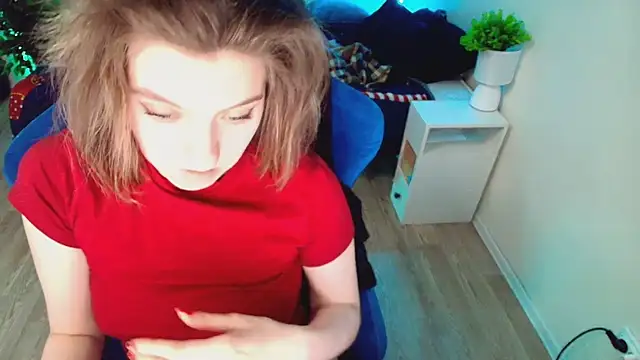 CranberryHot online show from February 28, 2:55 am