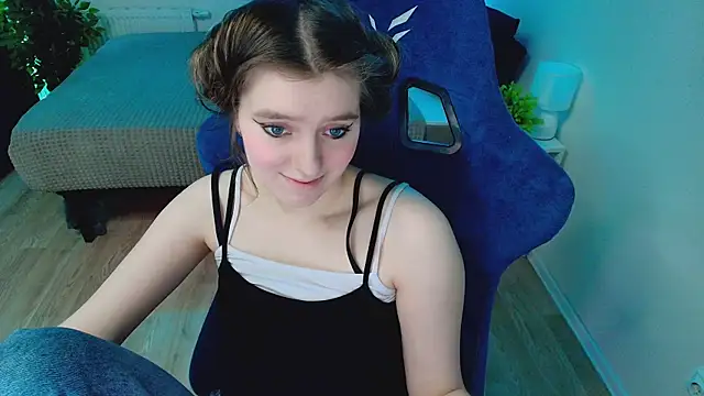 CranberryHot online show from May 15, 1:36 am