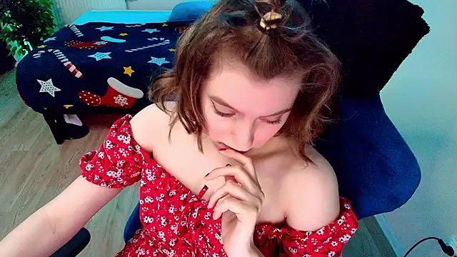 CranberryHot online show from March 8, 2:04 am