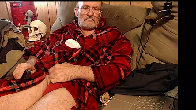 snickers1 online show from October 26, 1:33 pm