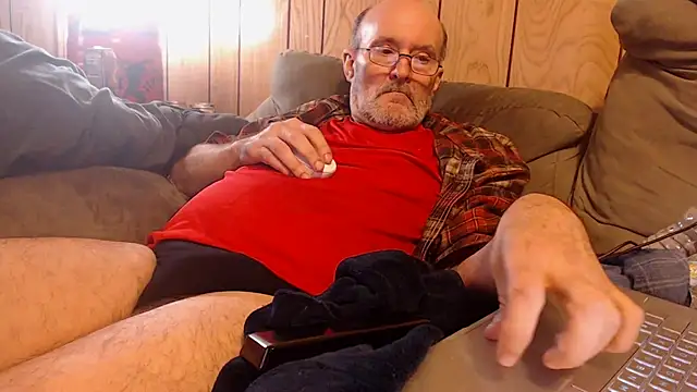 snickers1 online show from April 7, 1:35 pm