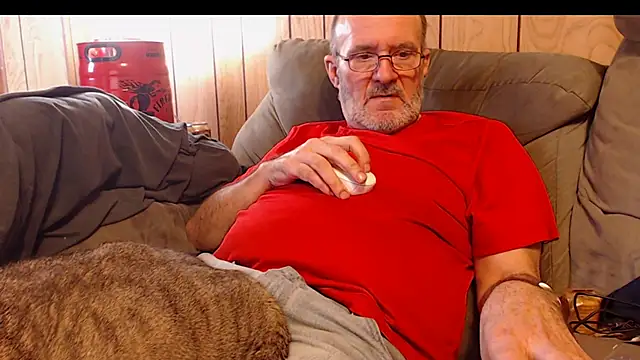 Snapshot of snickers1 chatting on February 17, 2:03 pm snickers1 online show from February 17, 2:03 pm