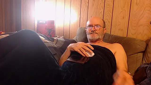 snickers1 online show from April 2, 11:06 am