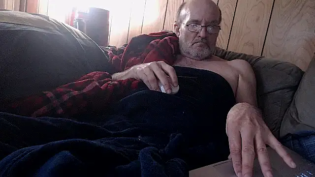 snickers1 online show from April 8, 2:07 pm