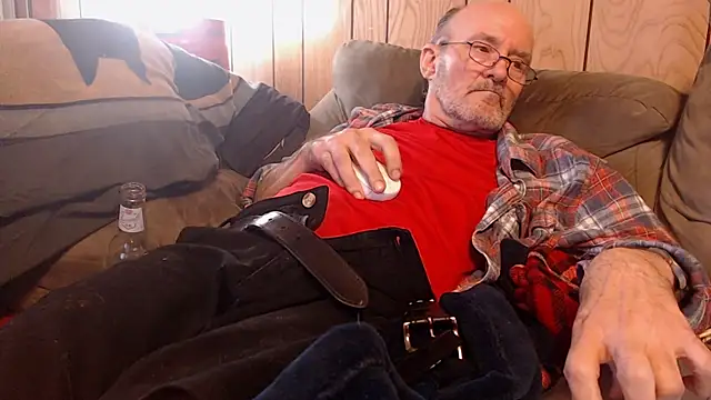 snickers1 online show from April 14, 4:23 pm