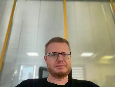 fmodel online show from October 23, 9:41 am