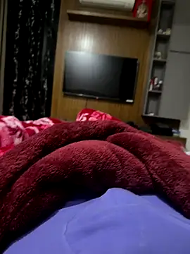 arju9699 online show from January 6, 8:46 pm