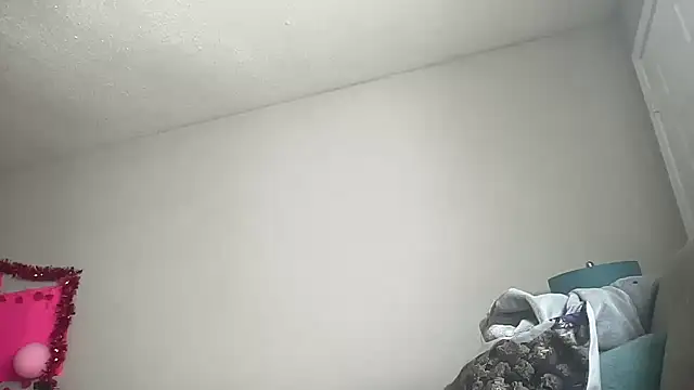 Creamesensation online show from February 26, 3:56 pm