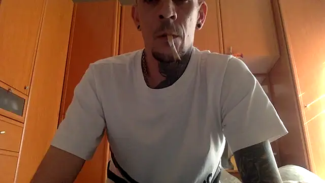 pareja2933 online show from April 10, 3:30 pm